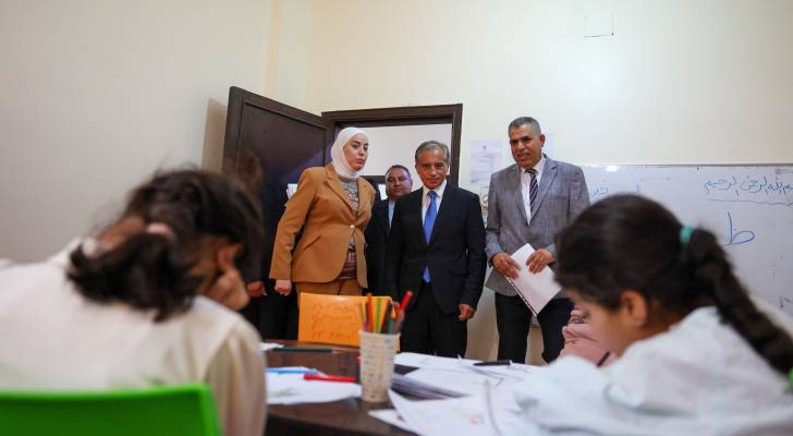 رئيس الوزراء ي Launch جولة ميدانية بالمفرق ويعزز دعم الحكومة لجمعية رعاية الطفل الخيرية