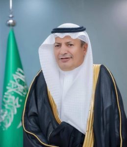 رجال أعمال سعوديون يثنون على إنجازات رئيس اتحاد الغرف السعودية في تطوير الأعمال.