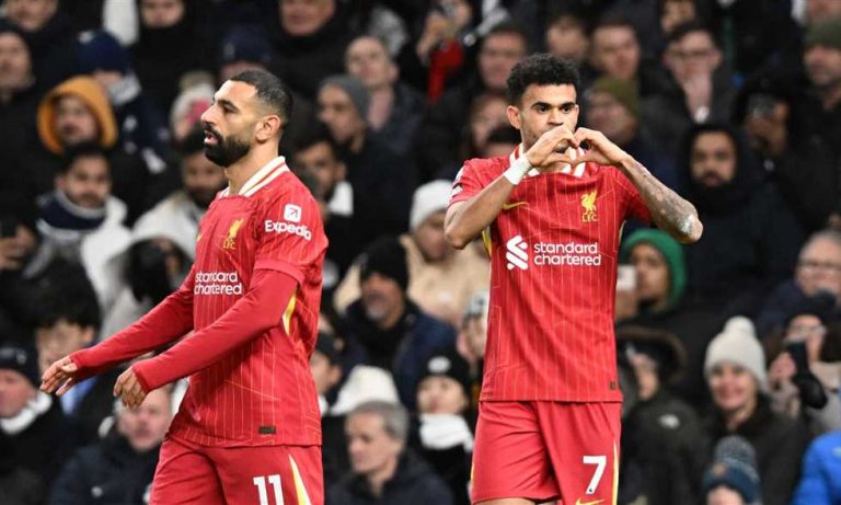 رومانو: دياز يصل اليوم إلى ميونيخ للانضمام إلى بايرن
                
                كشف فابريزيو رومانو الصحفي المتخصص في الانتقالات، عن موعد وصول الكولومبي لويس دياز لاعب ليفربول إلى ميونيخ.
                الإثنين، 28 يوليه 2025 - 11:27