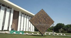 زيادة الأصول السعودية المستثمرة بالخارج تصل إلى 5.7 تريليون ريال سعودي.