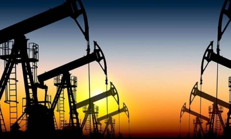 زيادة ملحوظة في أسعار النفط وتأثيرها على الاقتصاد العالمي والأسواق المحلية.