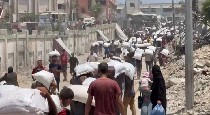 شحنة ضخمة من الطحين تصل غزة بجهود الهيئة الخيرية الهاشمية