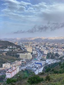 طرق الباحة تحتضن الغيوم بشبكة من الطرق المتطورة