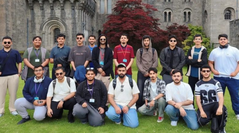 طلاب جامعة شقراء يشاركون في برنامج التنمية المستدامة بجامعة ليفربول البريطانية بنجاح.