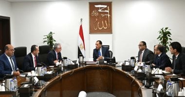 اقتصادية قناة السويس: 6 عقود جديدة لمشروعات ملابس ومنسوجات بـ117.5 مليون دولار