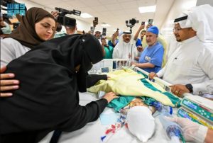 فصل التوأم الملتصق "لارا ويارا" بنجاح بعد جراحة معقدة استمرت 12 ساعة ونصف