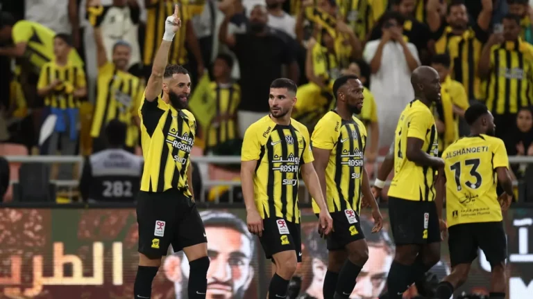 فنربخشة التركي يهدد الاتحاد بموسم صفري .. مورينيو السبب