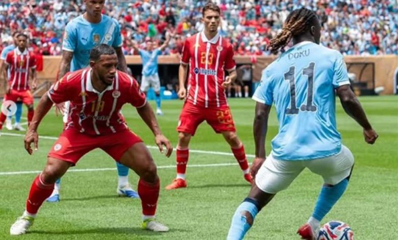فهد موفي مودعا الوداد: شكرا للجميع ما عدا المدرب بالطبع
                
                ودع فهد موفي لاعب الوداد ناديه بعد التوصل لاتفاق لفسخ العقد بالتراضي.
                الأحد، 27 يوليه 2025 - 01:34