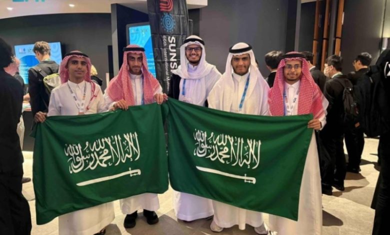 فوز المملكة بسبع جوائز دولية في أولمبياد الرياضيات والمعلوماتية