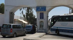 قرارات عاجلة من وزير الداخلية لحل أزمة الحجوزات وتنظيم حركة المسافرين على جسر الملك حسين