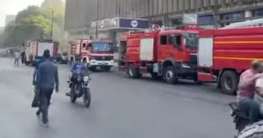 قيادات المصرية للاتصالات تتابع حريق سنترال رمسيس