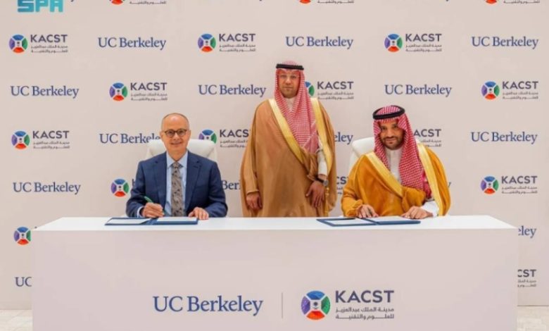"كاكست": شراكة سعودية أمريكية تعزز الابتكار في المواد المتقدمة والذكاء الاصطناعي والتقنيات المستقبلية.