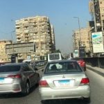 النشرة المرورية.. كثافات متوسطة للسيارات على محاور القاهرة والجيزة