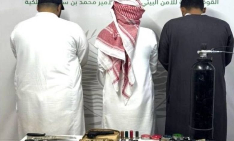 كشف عن ضبط (3) مواطنين يمارسون الصيد غير المرخص بمحمية الأمير محمد بن سلمان
