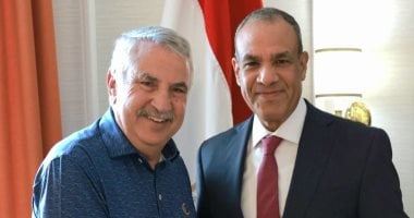 وزير الخارجية والهجرة يلتقي الكاتب الأمريكي توماس فريدمان