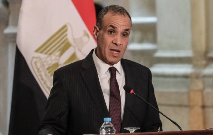 لقاء هام لوزير الخارجية مع ممثلي الشركات الخاصة وأعضاء الغرفة التجارية في غينيا الاستوائية