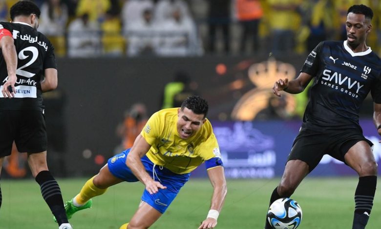 ليفربول يصدم النصر ويورط الهلال في الأحد "الحزين"