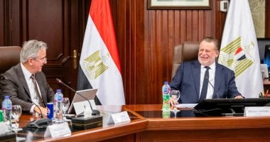 محافظ البنك المركزي يلتقي وفد البنك الأوروبي لإعادة الإعمار والتنمية لبحث سبل التعاون الاقتصادي