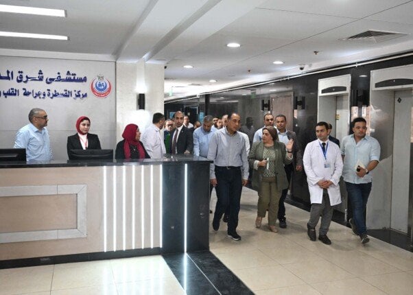 مدبولي يزور مشروع تطوير مركز القسطرة وجراحة القلب بالإسكندرية