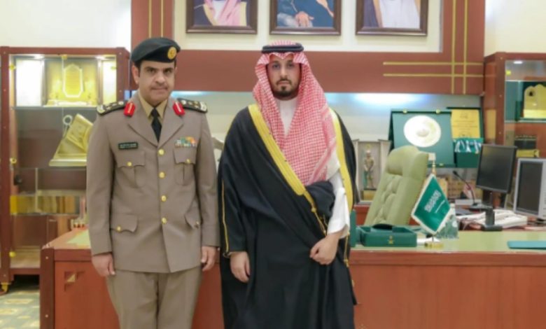 مدير شرطة الخرج يحصل على ترقيته الجديدة من المحافظ