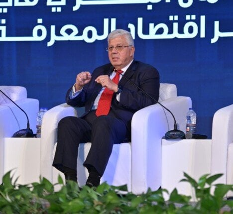 مشاركة وزير التعليم العالي في ملتقى شباب المعرفة بجامعة القاهرة