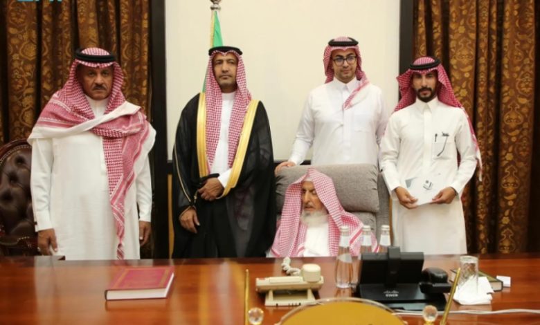 مفتي عام المملكة يستقبل رئيس جمعية "ترابط" في الطائف