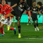 القمة 29 سبتمبر.. الكشف عن مواعيد المباريات الكبرى بين الأهلي والزمالك وبيراميدز
                
                كشفت رابطة الأندية المصرية عن مواعيد المباريات الكبرى المرتقبة في الدور الأول بين ثلاثي الصراع على لقب الدوري المصري.
                الأحد، 27 يوليه 2025 - 20:41