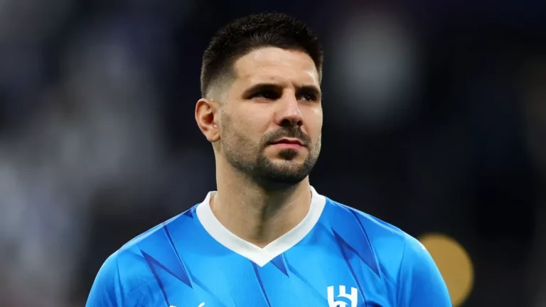 ميتروفيتش يعزز صفوف الهلال في الموسم الجديد كأحدث صفقات الفريق