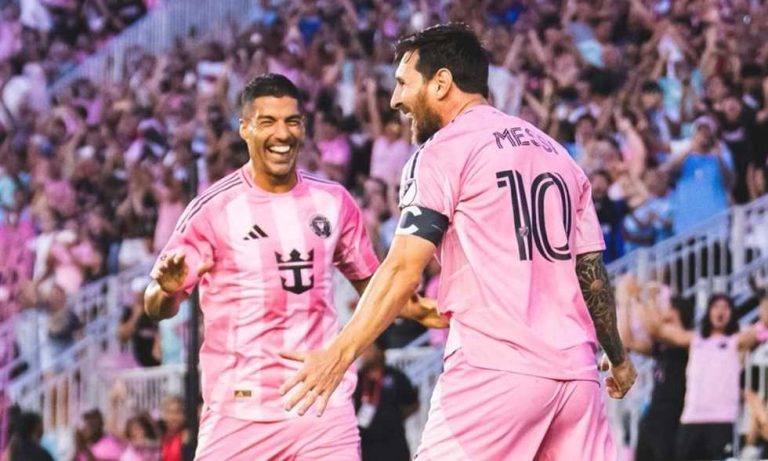 ميسي يصنع هدفين في افتتاح انتصارات إنتر ميامي ببطولة كأس الدوريات
                
                صنع ليونيل ميسي هدفين في انتصار إنتر ميامي على فريق أطلس المكسيكي بافتتاح مبارياته بمنافسات كأس الدوريات.
                الخميس، 31 يوليه 2025 - 10:55