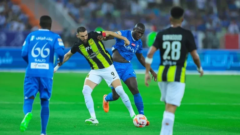 ميلان يصدم الاتحاد بسبب صفقة تبادلية مطلوبة في الهلال .. مفاجأة نجولو كانتي