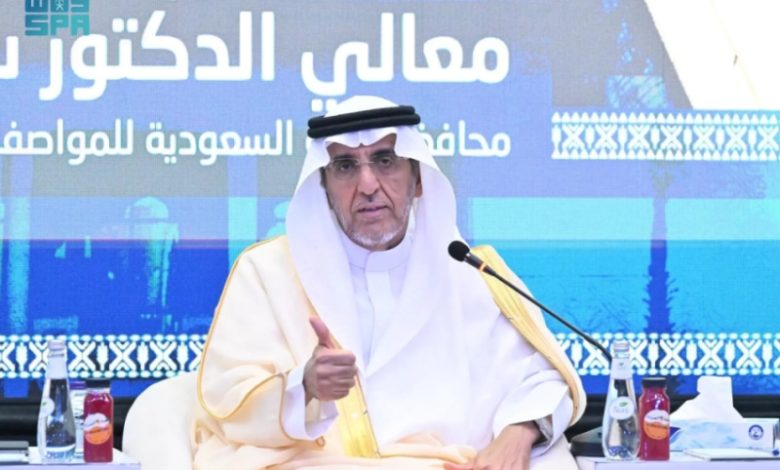 مُحافظ الهيئة السعودية للمواصفات والمقاييس والجودة يجتمع مع رجال الأعمال في جازان.
