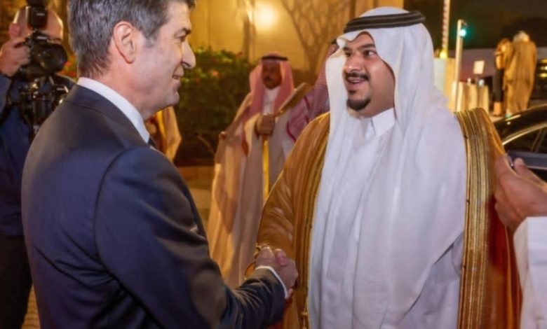 نائب أمير الرياض يحضر حفل السفارة الفرنسية بمناسبة اليوم الوطني