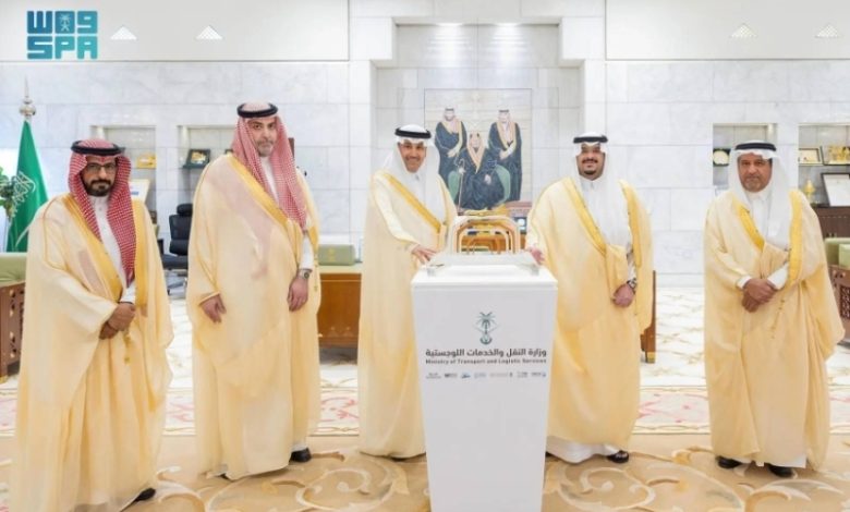 نائب أمير الرياض يطلق ستة مشاريع طرق جديدة بتكلفة 380 مليون ريال.