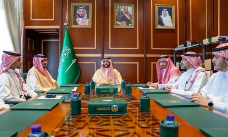 نائب أمير حائل يتعرف على الخطط والمبادرات التي تطرحها هيئة تطوير المنطقة.
