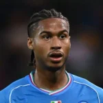 نيوم يهدد عرض الكبار في دوري روشن .. التعاقد مع نجم نابولي الإيطالي