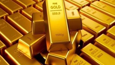 هبوط الذهب وسط تفاؤل بالمفاوضات التجارية وانخفاض الدولار يخفف من تأثير الخسائر