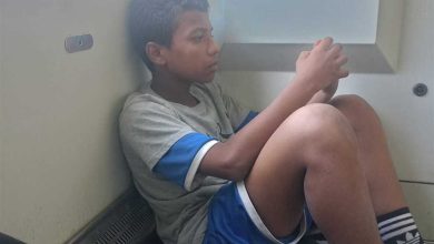 صورة في القطار أنهت معاناته.. والد ناشئ البنك الأهلي يروي عبر في الجول قصة نجله
                
                FilGoal.com تواصل مع احمد حسن والد الناشئ حسن مواليد 2012 بنادي البنك الأهلي الذي روى قصة نجله كاملة.
                السبت، 26 يوليه 2025 - 14:29