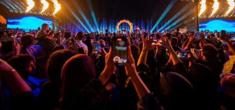 وجهات ثقافية ترفيهية تنبض بالحياة في «جدة غير» 2025  
مغامرات ثقافية وترفيهية تشهدها «جدة غير» 2025  
اكتشافات رائعة في «جدة غير» 2025 مع 7 وجهات مميزة  
أجواء فريدة تنتظركم في «جدة غير» 2025 بسبع وجهات ثقافية  
تجارب مدهشة في «جدة غير» 2025 مع 7 وجهات متنوعة