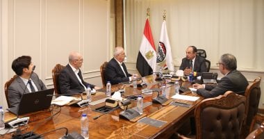 وزير الأعمال يبحث تعاونًا مع شركة GS E&C الكورية