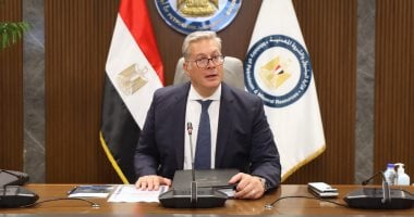 وزير البترول يعزي أسر ضحايا حادث البارج "أدمارين 12"