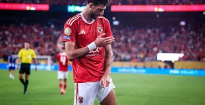 وسام أبو علي يواصل غيابه عن تدريبات الأهلي بسبب أزمة رحيله