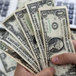 قفزة جديدة.. أعلى سعر الدولار اليوم في السوق السوداء الأربعاء 20 أغسطس 2025 يربك الأسواق والأرقام تسجل صعوداً فوق 48 جنيهاً