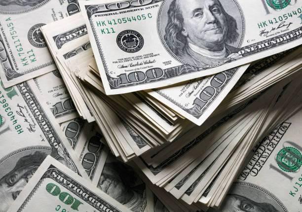 أسعار الدولار مقابل الجنيه المصري.. كم وصل اليوم ؟