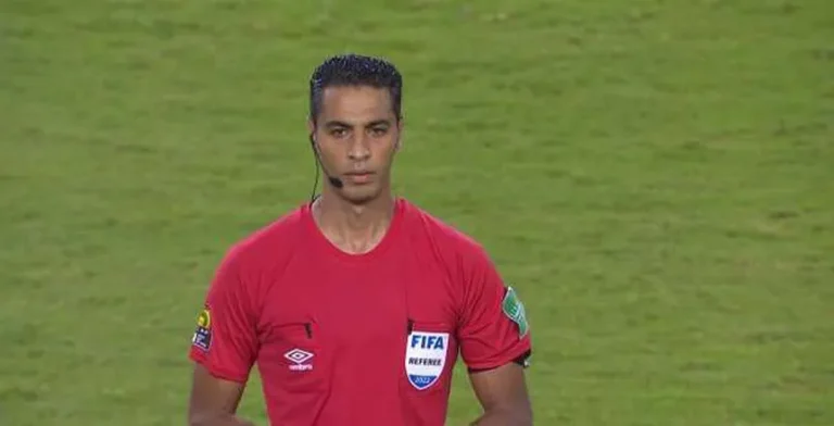 أمين عمر حكما لمباراة بيراميدز والإسماعيلي.. وبسيوني يدير زد وسيراميكا