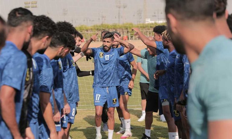 التشكيل - أوناجم يقود كهرباء الإسماعيلية في أول لقاء بالدوري المصري.. ونور السيد أساسي مع الجونة
                
                يقود المغربي محمد أوناجم هجوم كهرباء الإسماعيلية في أول مباراة بتاريخه في الدوري المصري.
                الأحد، 10 أغسطس 2025 - 17:28