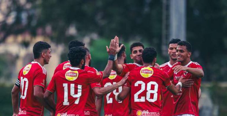 ثنائي الأهلي مهدد بالغياب أمام فاركو بسبب الإصابة