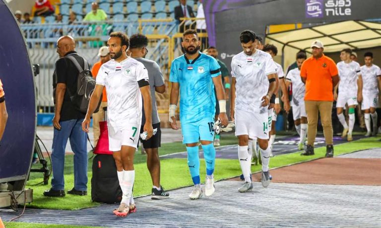 خبر في الجول - إصابة محمود حمدي حارس المصري بشد في الخلفية
                
                تعرض محمود حمدي حارس مرمى المصري للإصابة خلال مواجهة الفريق ضد الاتحاد السكندري.
                السبت، 09 أغسطس 2025 - 11:43