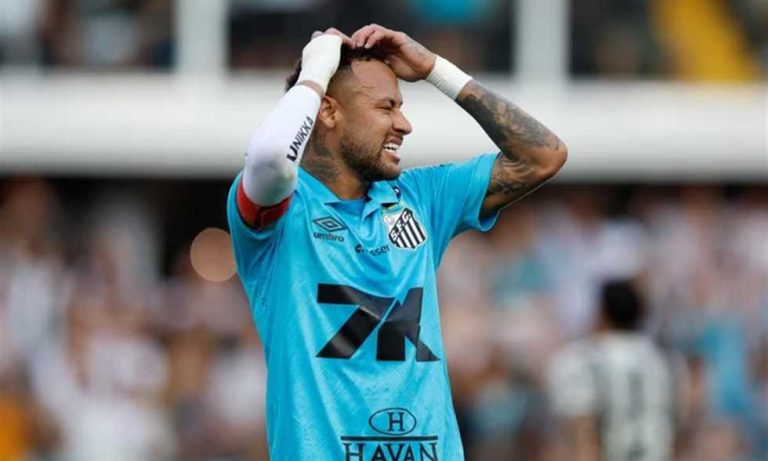 جلوبو: إصابة نيمار في الفخذ.. وسانتوس يبلغ الاتحاد البرازيلي قبل استدعائه
                
                أعلن نادي سانتوس إصابة نيمار بتورم في الفخذ وخضوع اللاعب للعلاج وسط محاولات للحاقه بمواجهة فلومينينسي الأسبوع المقبلأ.
                الأحد، 24 أغسطس 2025 - 15:35