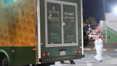 إطلاق عربتين متخصصتين في مهرجان العسل والمنتجات الزراعية المميز بتبوك هذا العام.