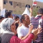 بالزغاريد وعلم مصر.. إقبال المواطنين على لجان انتخابات الشيوخ بأكتوبر